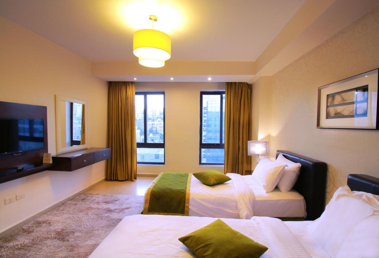 Rose Hotel