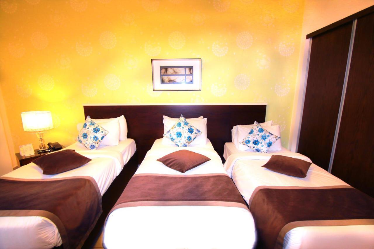 Rose Hotel